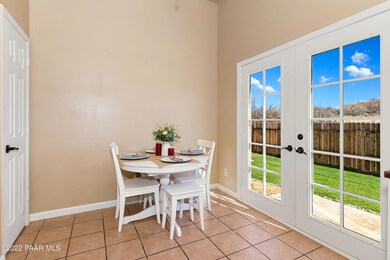 005_Dining Area
