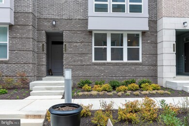 13325 Launders St unit 139, Herndon, VA 20171 - photo 3