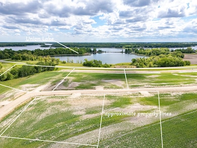 7 Lainey Ln NW, Woodside Township, MN 56535 - photo 2