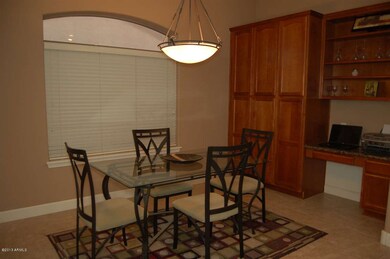 Eat -In Kitchen