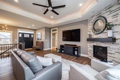 3039 Savannah Ct, Hiawatha, IA 52233 - photo 7