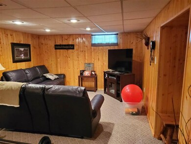 5610 Ohio St SW, Cedar Rapids, IA 52404 - photo 7