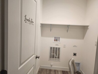 370 E Lassen Ave unit 15, Chico, CA 95973 - photo 5