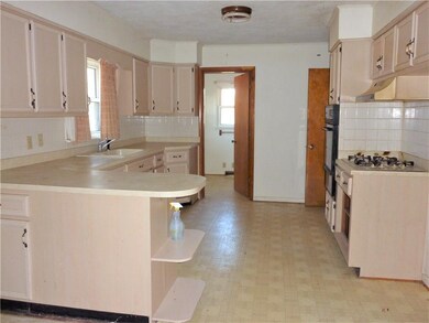 3909 N Lanewood Dr, Muncie, IN 47304 - photo 6