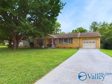 6605 Chadwell Rd SW, Huntsville, AL 35802 - photo 2