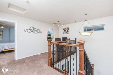 Upstairs Landing 20180910-DW-3855-SMALL