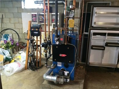 4329 Worman Ln, Whitehall, PA 18052 - photo 4