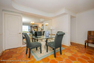 5 Dining Room