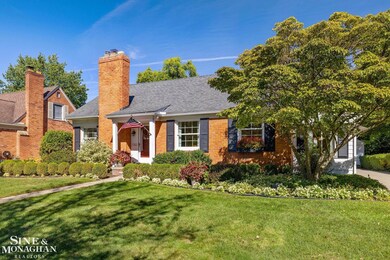 1782 Hollywood Ave, Grosse Pointe Woods, MI 48236 - photo 2