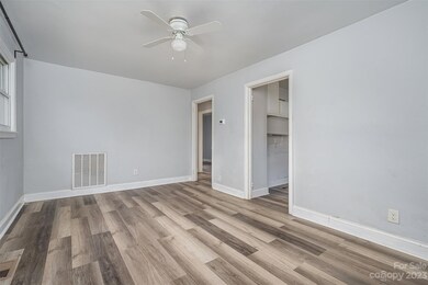 1016 4th St, Statesville, NC 28677 - photo 5