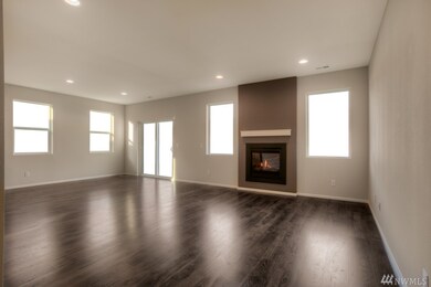 902 Maple Ln SW unit 58, Orting, WA 98360 - photo 3