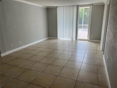 2610 Coconut Bay Ln unit 715 (1E), Sarasota, FL 34237 - photo 2