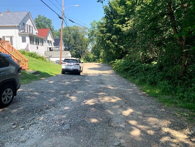 14 Prioulx St, Worcester, MA 01605 - photo 5