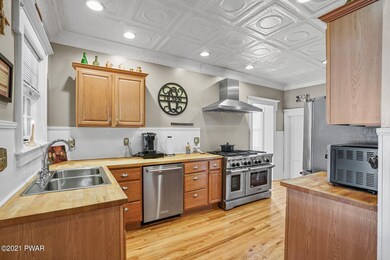 115 W Catherine St, Milford, PA 18337 - photo 6