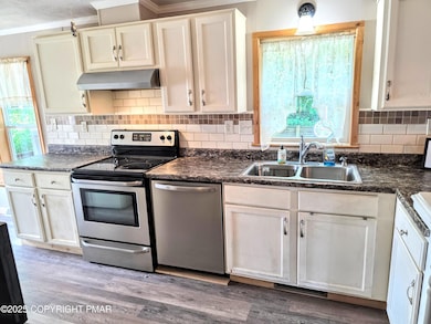 210 Avenue A, Palmerton, PA 18071 - photo 2