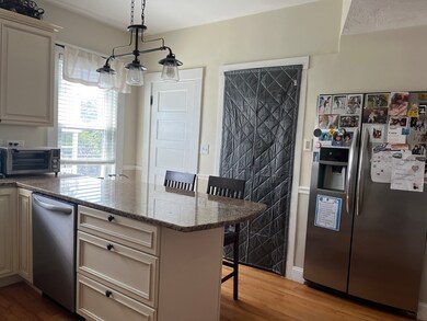 3 Guernsey St unit 2, Roslindale, MA 02131 - photo 2