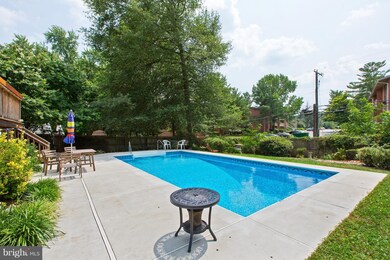 14012 Adkins Rd, Laurel, MD 20708 - photo 2