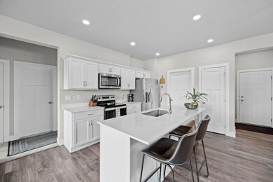 7-web-or-mls-104 Wilder Ln-19