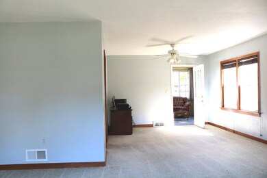 112 E Tyler St, Oswego, IL 60543 - photo 6