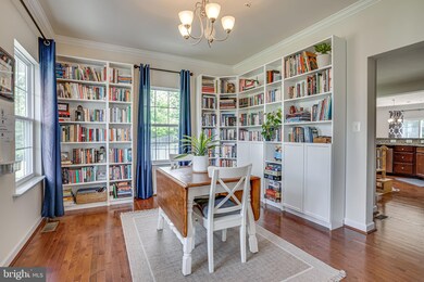 23717 Gambrel Oak Ct, California, MD 20619 - photo 2