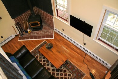 574 Willard Rd unit A, Hartford, VT 05001 - photo 2