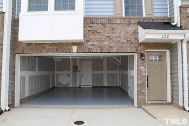 TRIANGLEMLS-2323587-2