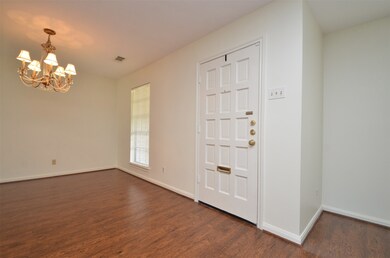 13811 Saint Marys Ln, Houston, TX 77079 - photo 4
