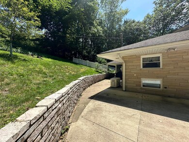 1080 Sycamore Dr, Lancaster, OH 43130 - photo 2