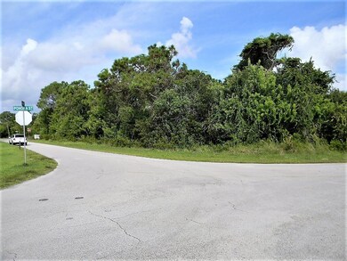 898 Campbell Ave, Sebastian, FL 32958 - photo 7