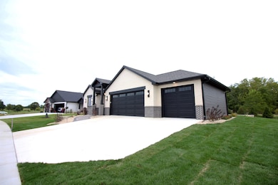 334 Ridge View Dr unit 30, Milton, WI 53563 - photo 6