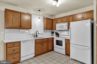 111 Sweetwater Ln, Newmanstown, PA 17073 - photo 7