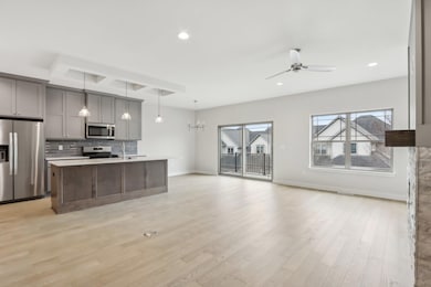 165 Aerie Cir unit 102, Brookfield, WI 53045 - photo 7