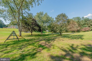 701 Covington Ct, Sykesville, MD 21784 - photo 6