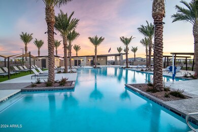 AZH_MaderaIII_Pic_Amenities_Pool_1of5