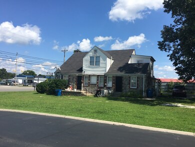 1502 Hillsboro Blvd unit 3, Manchester, TN 37355 - photo 2