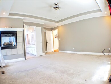 509 Birchwood Ct, Raymore, MO 64083 - photo 6