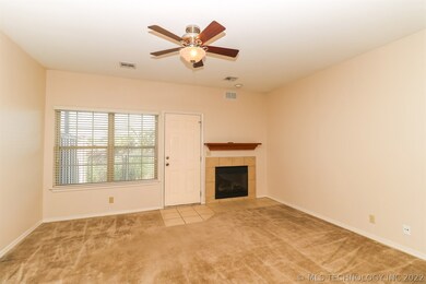 419 E C St unit 113, Jenks, OK 74037 - photo 4