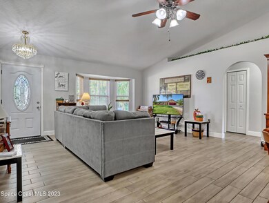 1328 Danforth (7)