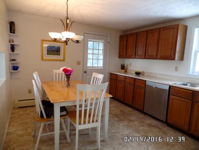 235 Patricia Ln, Manchester, NH 03104 - photo 7