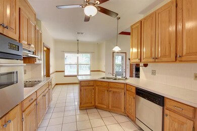 7403 Lillie Ln, Pensacola, FL 32526 - photo 7