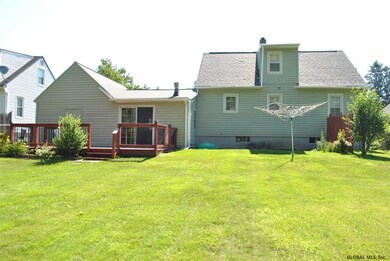 8 Swayze Dr, Latham, NY 12110 - photo 3