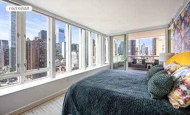 301 E 61st St unit PENTHOUSE, New York, NY 10065 - photo 5