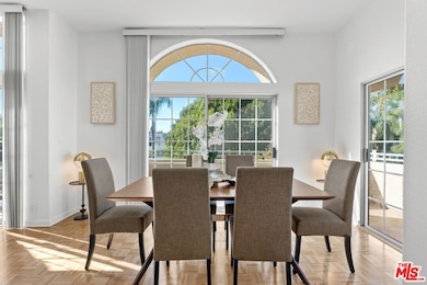 4348 Mammoth Ave unit 301, Sherman Oaks, CA 91423 - photo 5