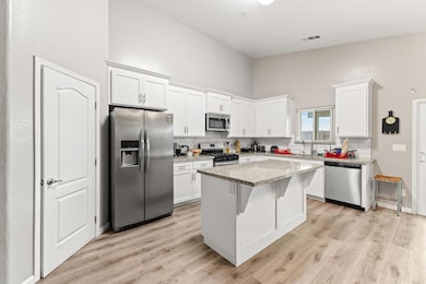 1687 Santa Barbara Ave, Tulare, CA 93274 - photo 4