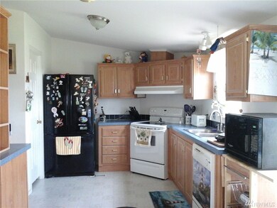 102 Chets Ln, Onalaska, WA 98570 - photo 6