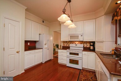 1516 Mckinan Ct, Severn, MD 21144 - photo 7