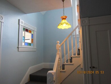 959 Hayward St unit 2, Manchester, NH 03103 - photo 4