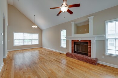 332 Oliver St-3