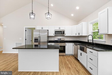 319 Azure Dr, Colonial Beach, VA 22443 - photo 6