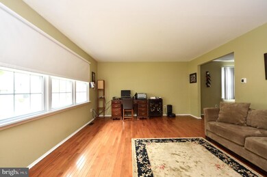 1522 Squire Ln, Cherry Hill, NJ 08003 - photo 5